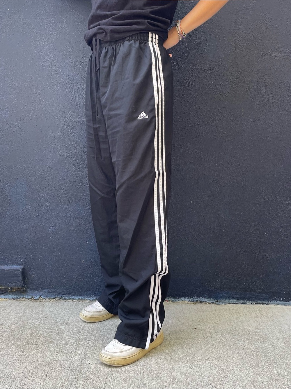 Black and white y2k baggy Adidas striped track pants size large